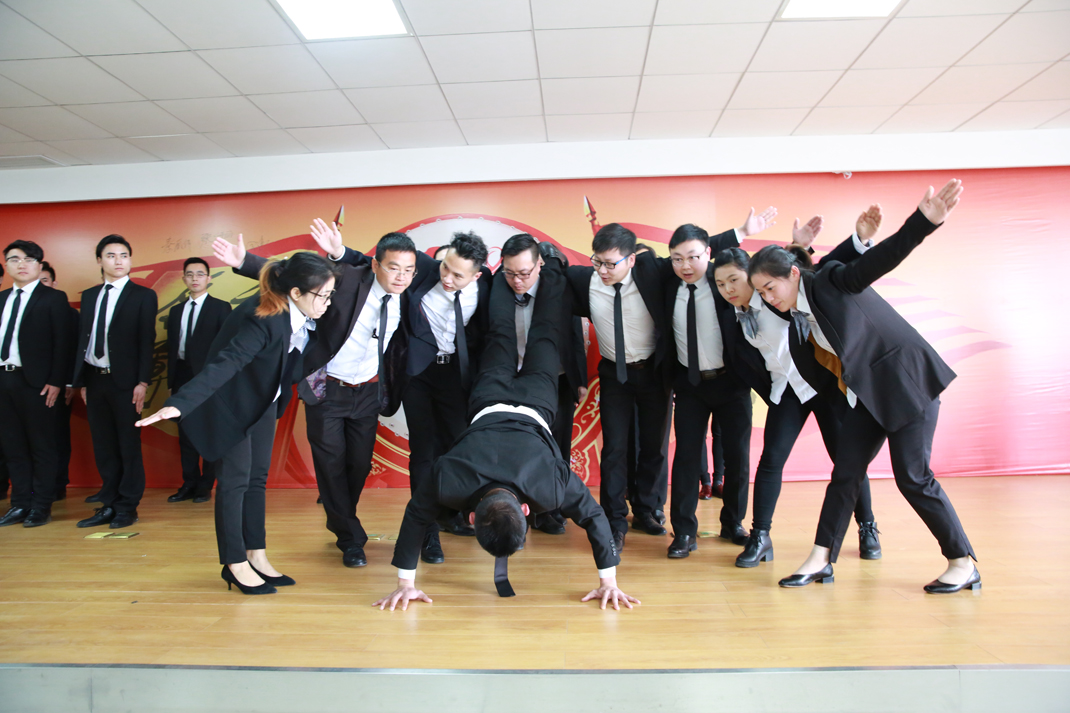 厚積薄發2018科恩電器上半年誓師大會